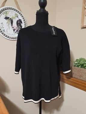 SuperDry Black Short-Sleeve Knit Sweater with White Trim